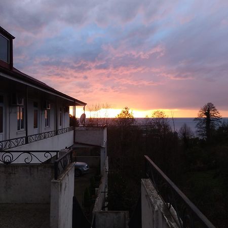White House Avtandil&Nino Hotel Sarpi Exterior photo